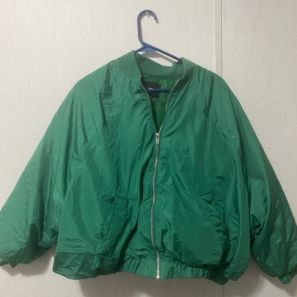 Green puffer jacket - Picture 1 of 2